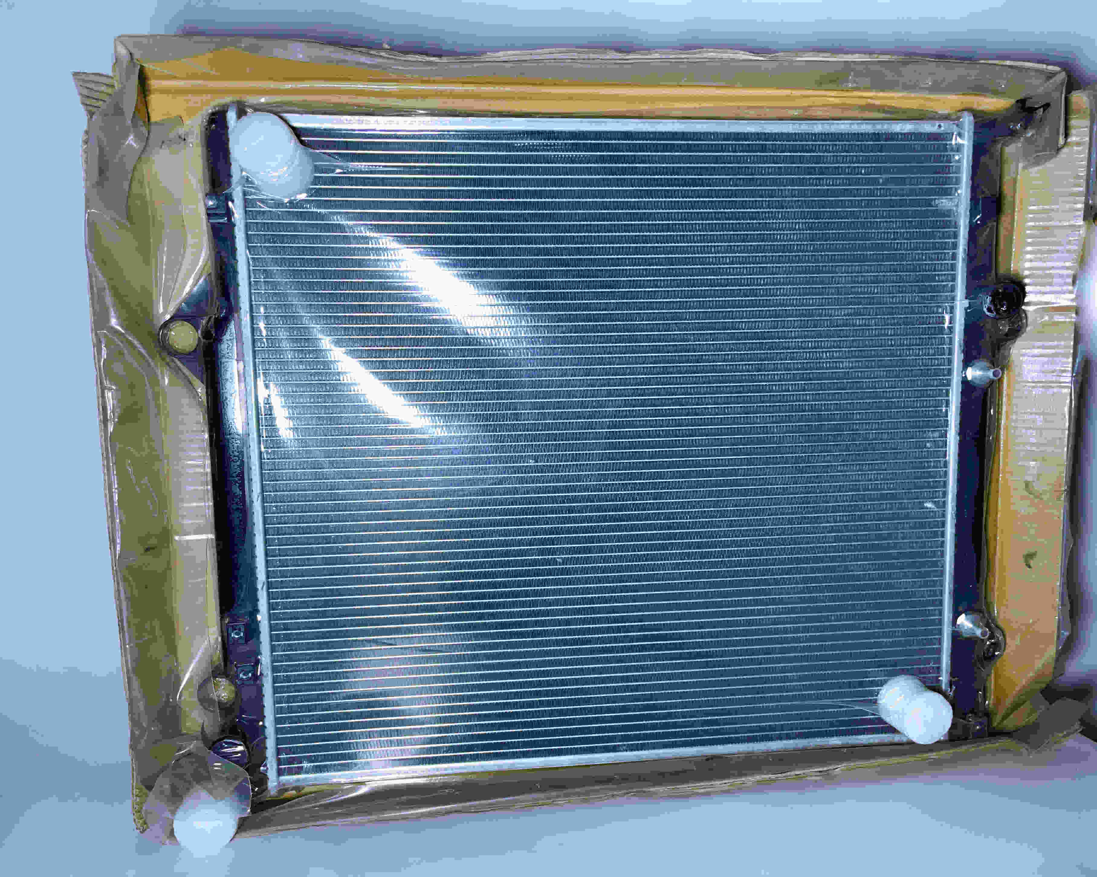 RADIATOR: RX350/H.L/SIENNA/RX330/VENZA  2005-2012